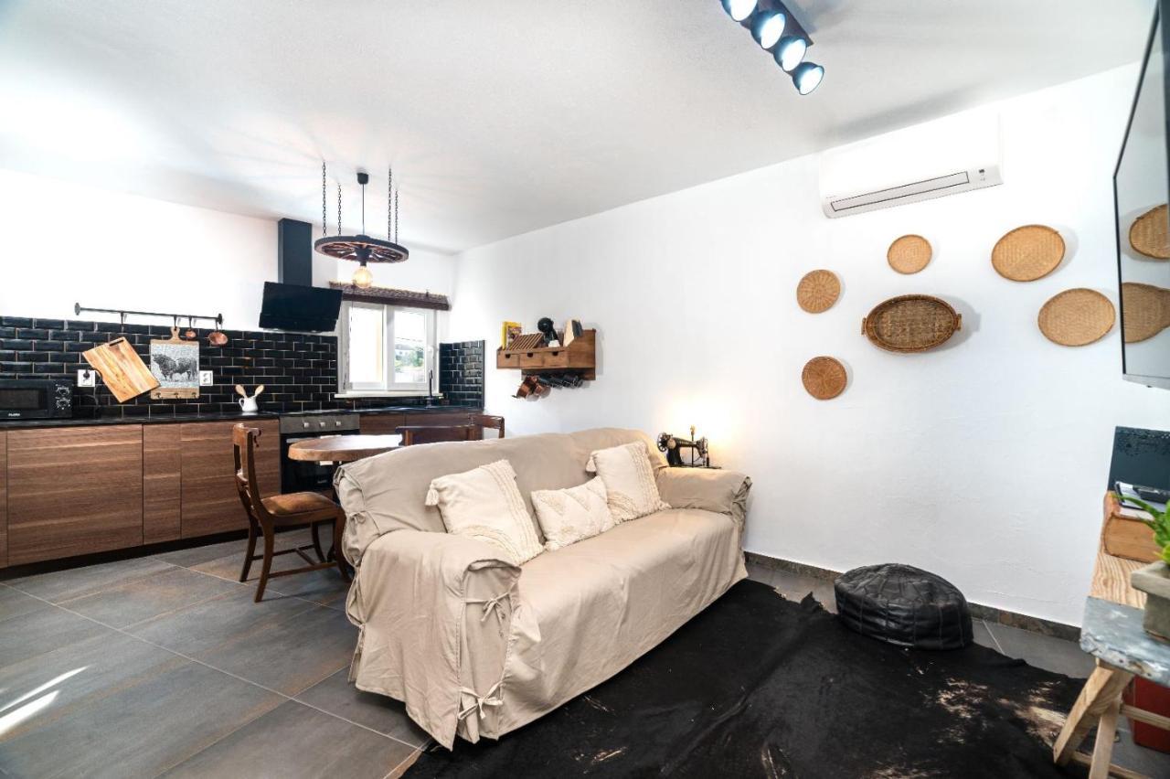 Casa Estabulo- Cozy Rustic Farmhouse Loft Touro Estômbar Zewnętrze zdjęcie